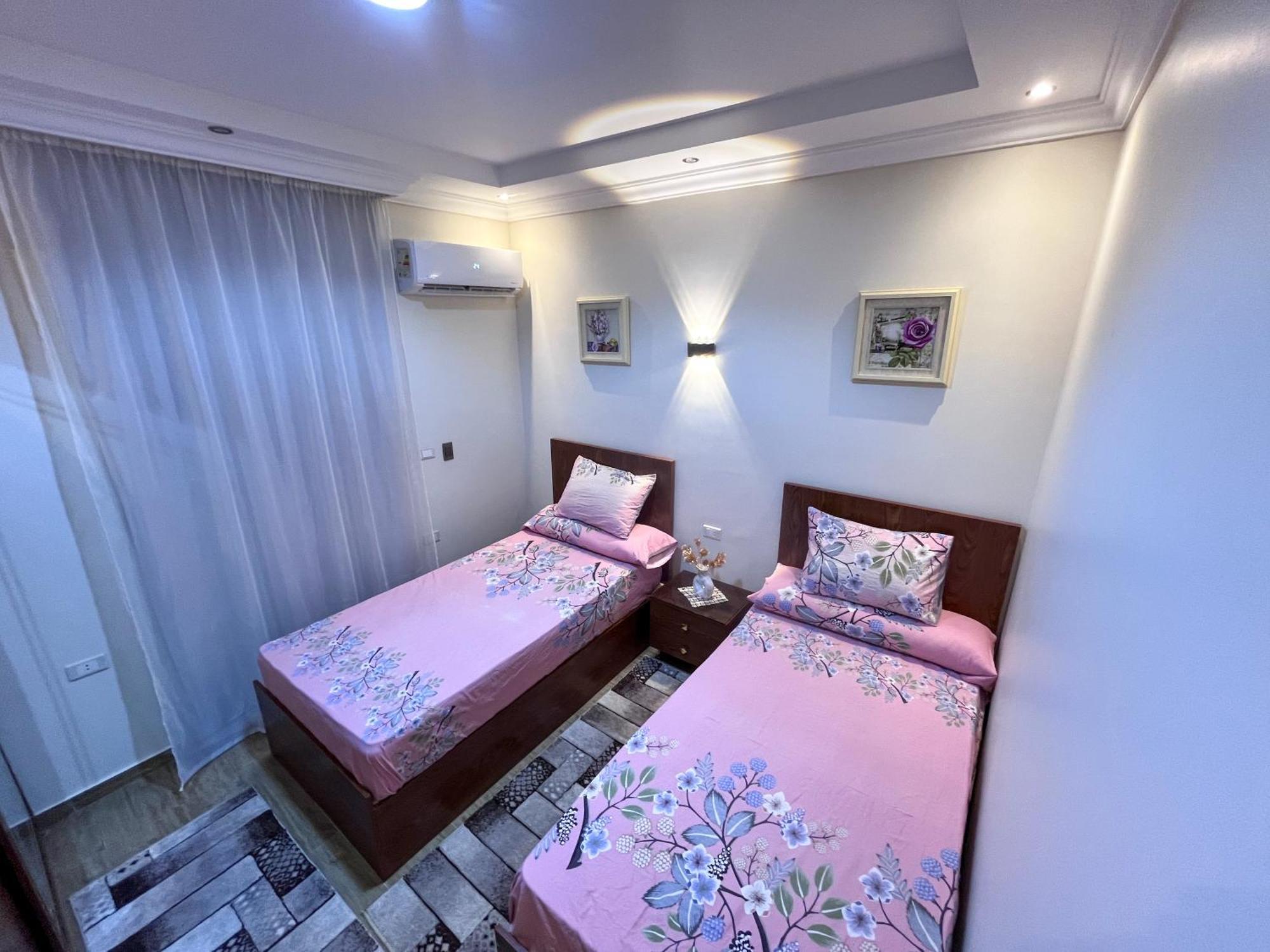 Apartment Modern 3-br In New Lotus Cairo